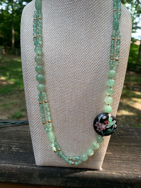 Jewelry - Vintage Aventurine Beaded Necklace with Cloisonné pendant